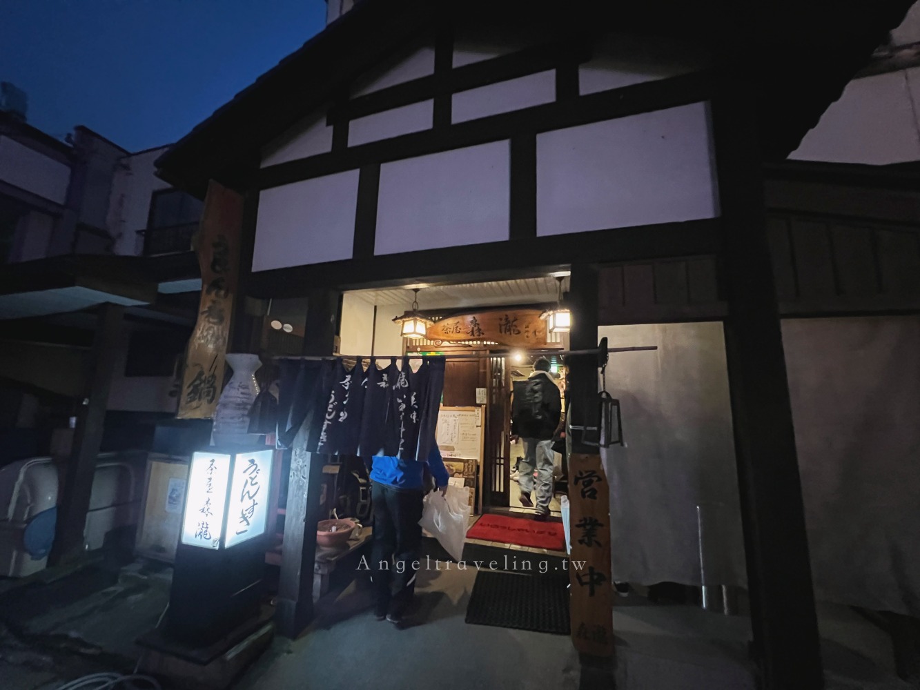 越後湯澤美食地圖！教練們最愛的5 大必吃排隊溫泉街美食：燒肉、拉麵、甜點一次收集！